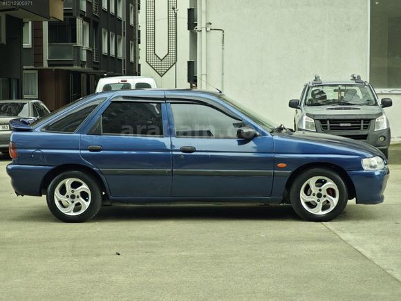 FORD ESCORT 1.6 CLX KLİMA AİRBENG FUL+FUL