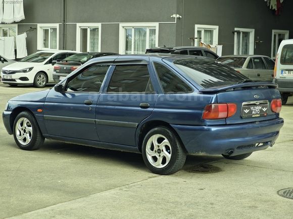FORD ESCORT 1.6 CLX KLİMA AİRBENG FUL+FUL