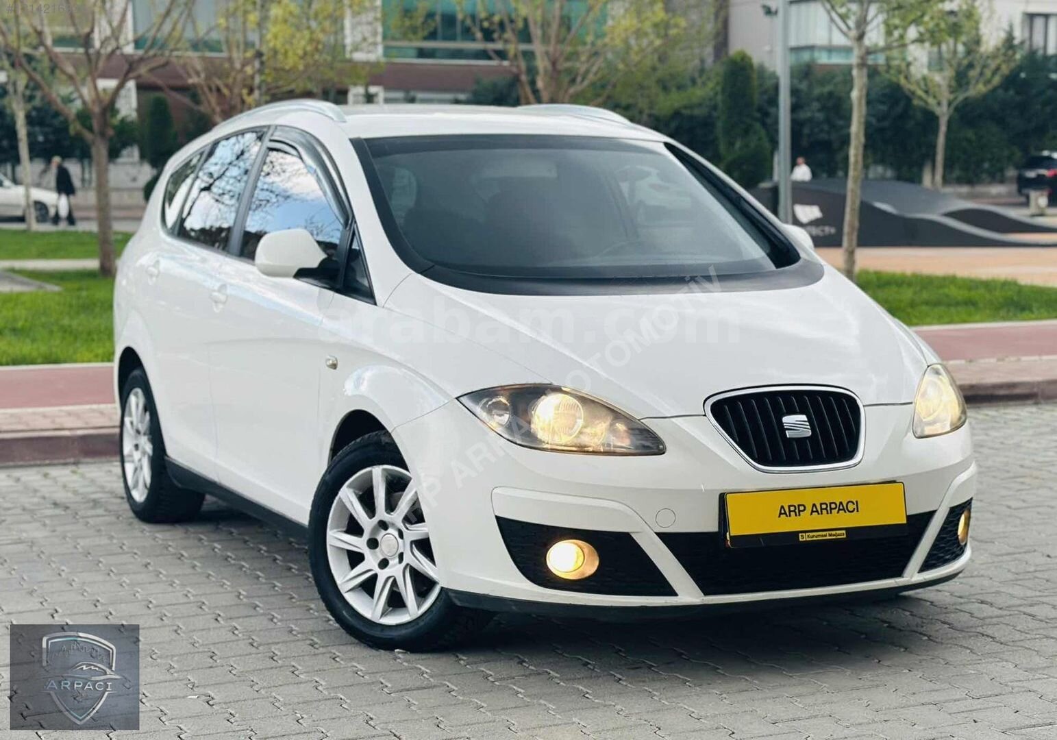 Galeriden Seat Altea 1.6 TDI Style XL 2011 Model Konya 265.000 km Beyaz 4