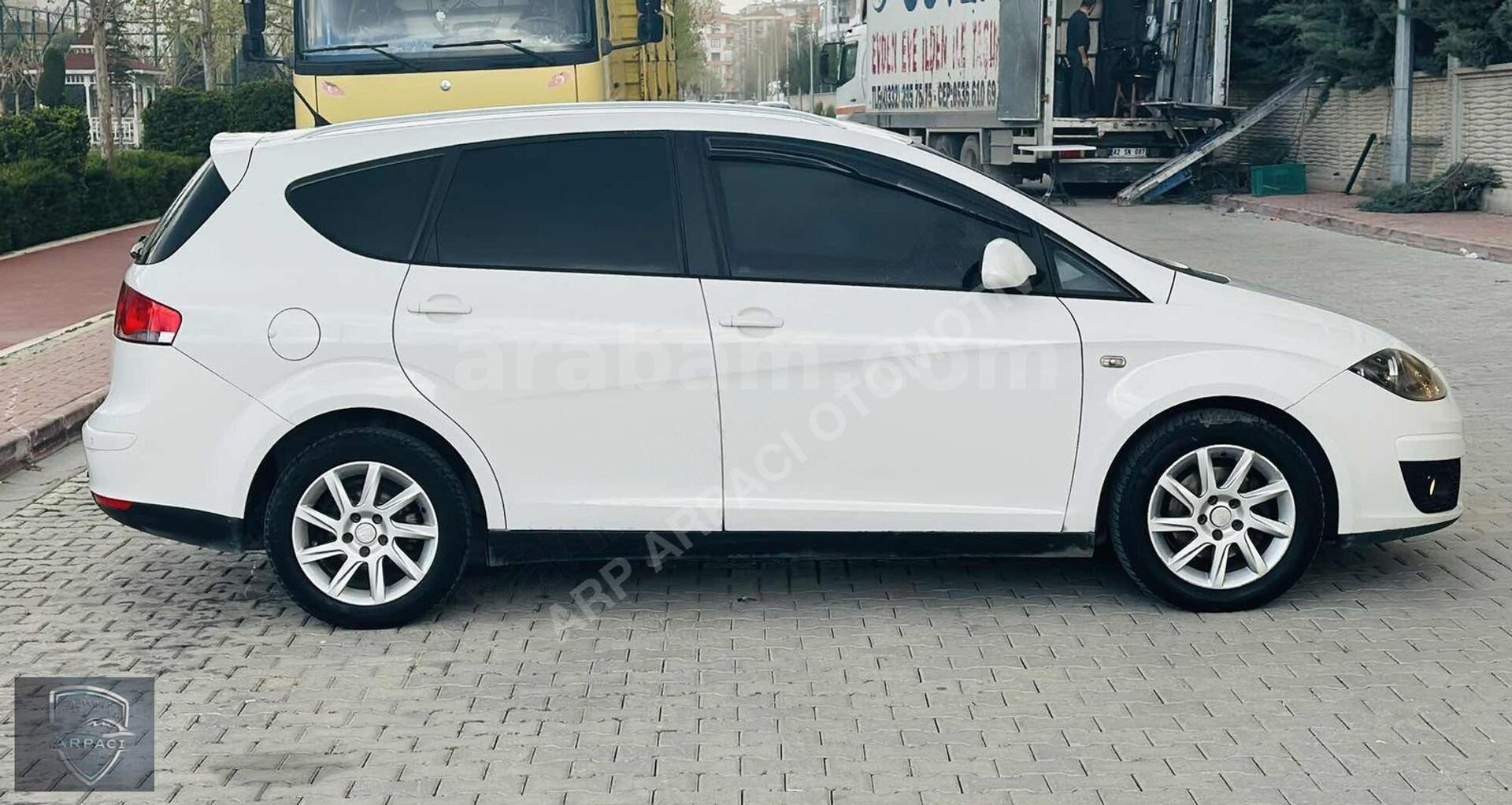 Galeriden Seat Altea 1.6 TDI Style XL 2011 Model Konya 265.000 km Beyaz 6