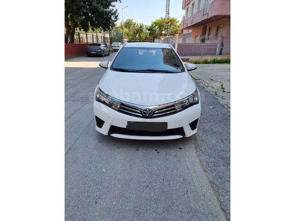 İlk sahibinden Toyota Corolla 1.33 Life 2016 Model  88.000 km Beyaz