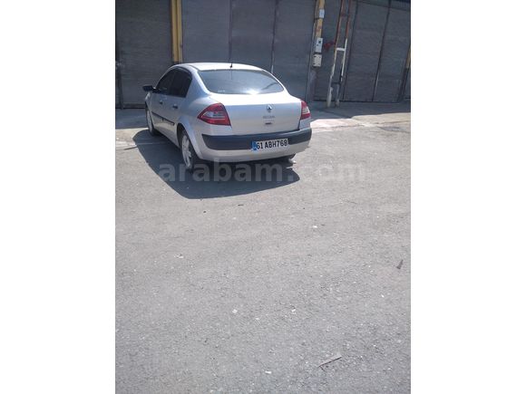 Sahibinden Renault Megane 1.5 dCi Authentique 2009 Model 183.500 km AİLE aracı
