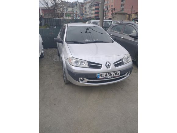 Sahibinden Renault Megane 1.5 dCi Authentique 2009 Model 183.500 km AİLE aracı