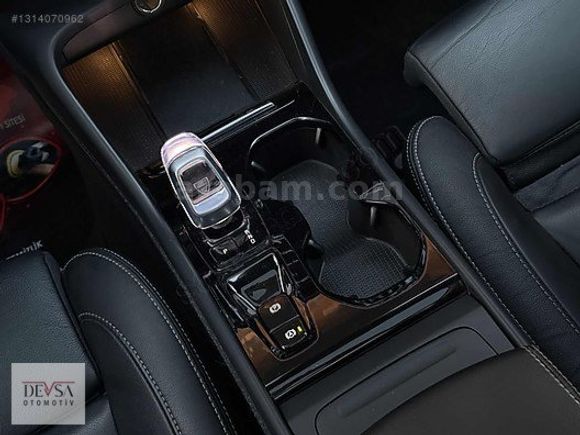 2022 VOLCO XC40 1.5 T2 PLUS BRİGHT HARMAN/ ISITMA/SERVİS BAKIMLI