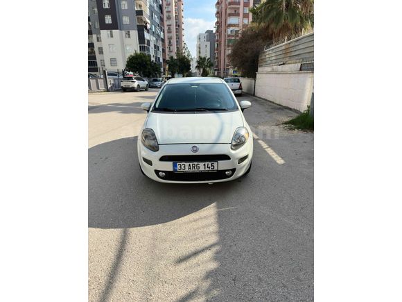Sahibinden hatasız boyasız ve değişensiz  Fiat Punto 1.4 Easy S&S 2012 Model 
