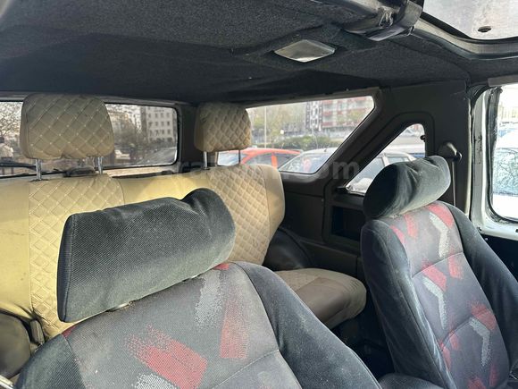 ALMER MOTOR'S DAN 1992 MODEL NISSAN PATHFINDER
