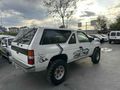 ALMER MOTOR'S DAN 1992 MODEL NISSAN PATHFINDER