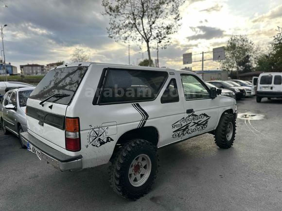 ALMER MOTOR'S DAN 1992 MODEL NISSAN PATHFINDER