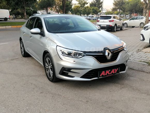 HATASIZ BOYASIZ 2024 MODEL RENAULT MEGANE 1.3 TCE TOUCH PLUS