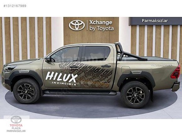 Hi-Lux 2.4 D-4D 4x4 Invincible (8.800 KM)