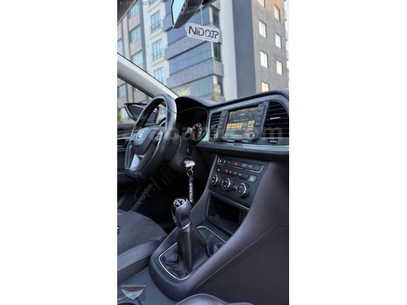 2015 KURLU MAKİNA KIRMIZI LEON CAM TAVAN 165.000KM