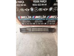 BMW F10 ÇIKMA ÖN TAMPON ORTA IZGARASI 7331724
