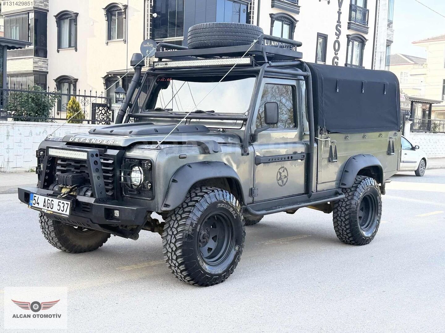 2.5 TDI MOTOR ALÜMİNYUM KASA YAPILI DEFENDER GÖZLER ÜSTÜNDE 1