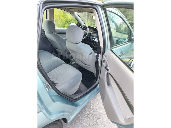 2001 FORD FOCUS 1.6 CHİA YENİ BOYALI MASRAFSIZ