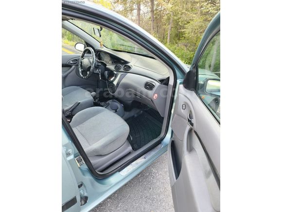 2001 FORD FOCUS 1.6 CHİA YENİ BOYALI MASRAFSIZ