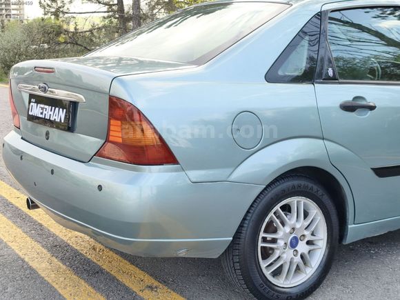 2001 FORD FOCUS 1.6 CHİA YENİ BOYALI MASRAFSIZ