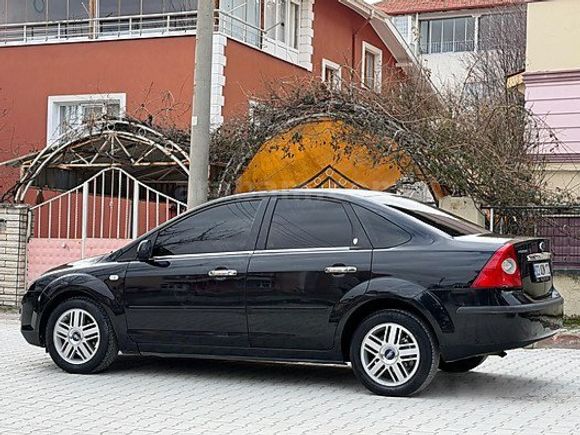 FORD FOCUS 2 GHİA 2006 LPG