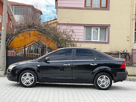 FORD FOCUS 2 GHİA 2006 LPG