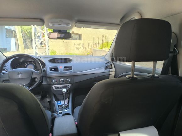 Sahibinden Renault Fluence 1.5 dCi Touch Plus 2016 Model  229.000 km Beyaz