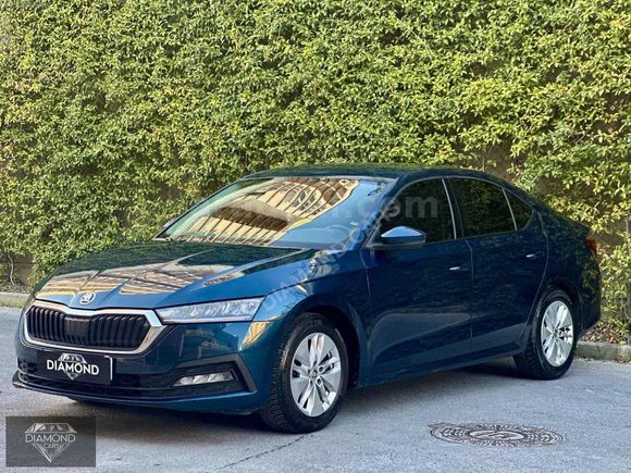 2022 SKODA OCTAVİA 1.0 E-TEC %20 KDV HATASIZ BOYASIZ DEĞİŞENSİZ