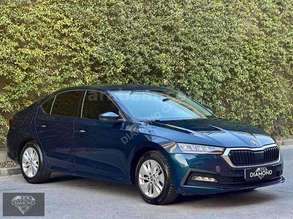 2022 SKODA OCTAVİA 1.0 E-TEC %20 KDV HATASIZ BOYASIZ DEĞİŞENSİZ