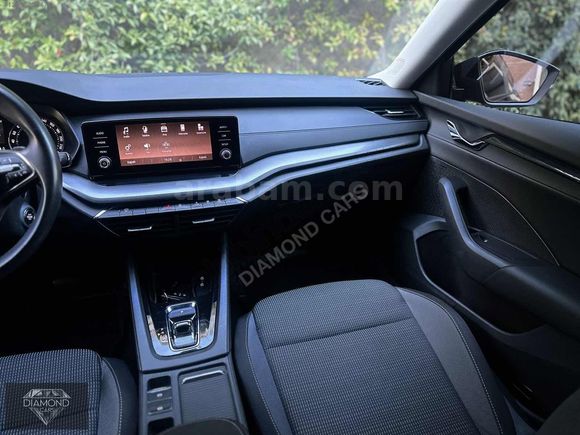 2022 SKODA OCTAVİA 1.0 E-TEC %20 KDV HATASIZ BOYASIZ DEĞİŞENSİZ