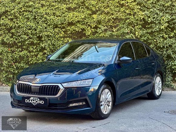 2022 SKODA OCTAVİA 1.0 E-TEC %20 KDV HATASIZ BOYASIZ DEĞİŞENSİZ