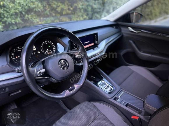 2022 SKODA OCTAVİA 1.0 E-TEC %20 KDV HATASIZ BOYASIZ DEĞİŞENSİZ