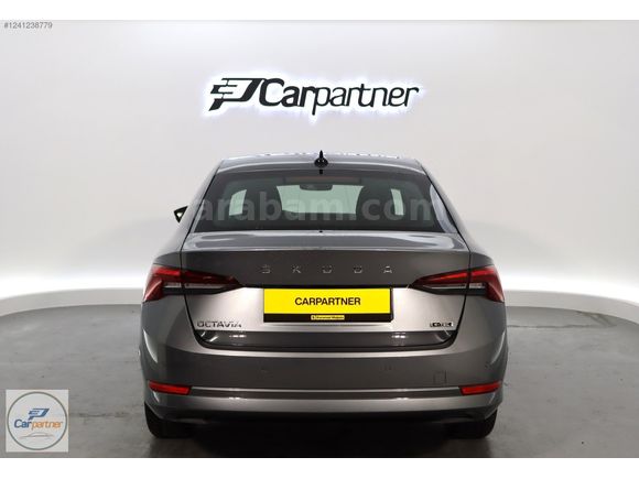 "CARPARTNER"2024 MODEL 42.610 KM SKODA OCTAVİA 1.0 TSI ELİTE DSG