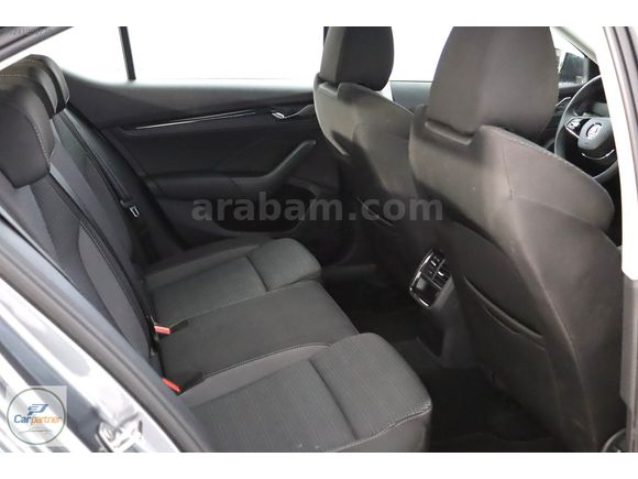 "CARPARTNER"2024 MODEL 42.610 KM SKODA OCTAVİA 1.0 TSI ELİTE DSG