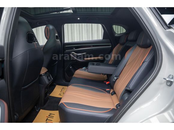 2025 BYD SEAL U DM-İ Design