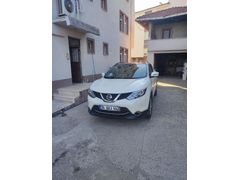 Sahibinden Nissan Qashqai 1.2 DIG-T Sky Pack 2017 Model  98.000 km Beyaz