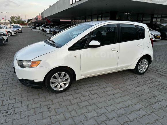 2010 MİTSUBİSHİ COLT 1.3 İNVİTE OTOMATİK