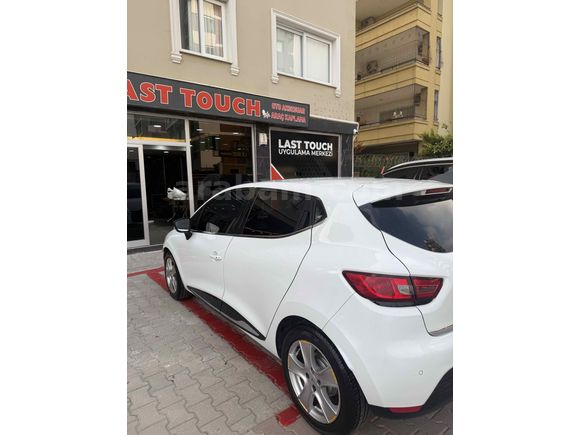 Sahibinden Renault Clio 1.2 Icon 2015 Model  180.000 km Beyaz