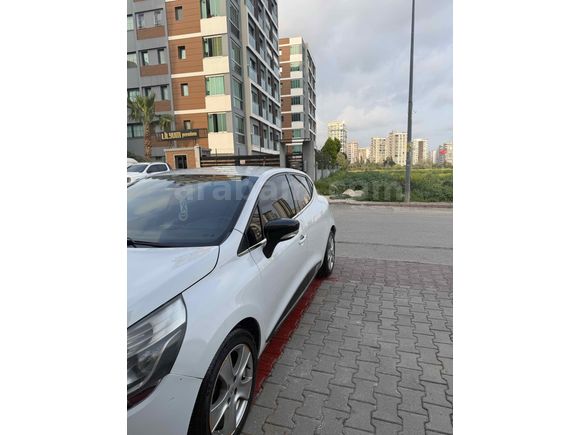 Sahibinden Renault Clio 1.2 Icon 2015 Model  180.000 km Beyaz