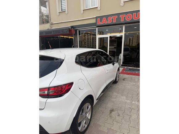 Sahibinden Renault Clio 1.2 Icon 2015 Model  180.000 km Beyaz