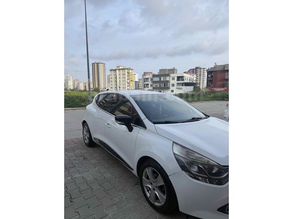 Sahibinden Renault Clio 1.2 Icon 2015 Model  180.000 km Beyaz