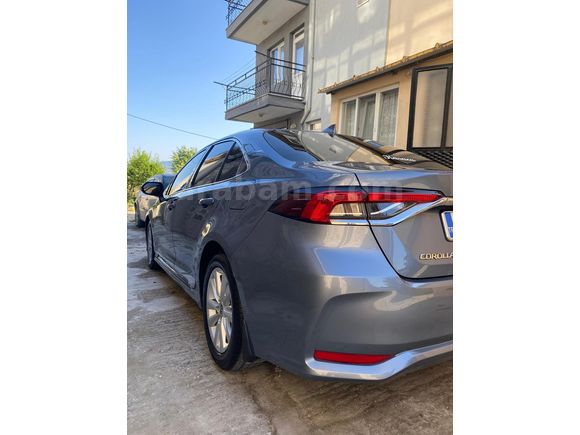 Sahibinden Toyota Corolla 1.5 Dream 2023 Model (Aralık çıkışlı trafiğe) 21.000 km Gri Metalik