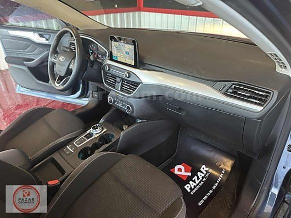 Pazar oto 2021 Ford Focus 1.5 TDCi Titanium...