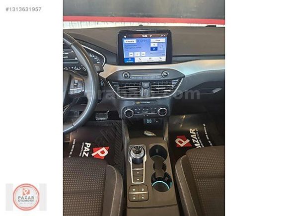 Pazar oto 2021 Ford Focus 1.5 TDCi Titanium...