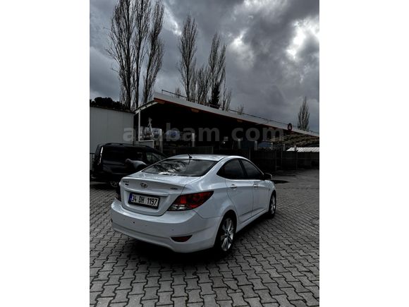 Sahibinden Hyundai Accent Blue 1.6 CRDI Mode 2017 Model
