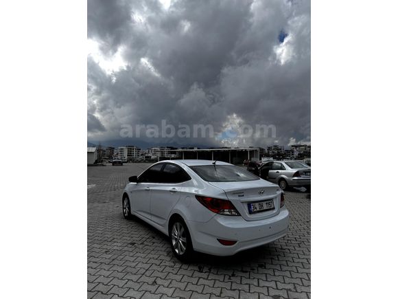 Sahibinden Hyundai Accent Blue 1.6 CRDI Mode 2017 Model