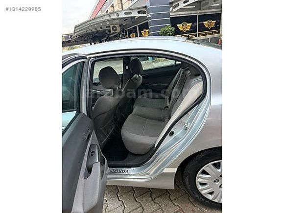 Bakımlı görülmeye değer otomobil