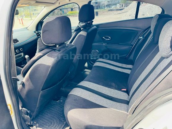 Sahibinden Renault Fluence 1.6 Touch 2015 Model