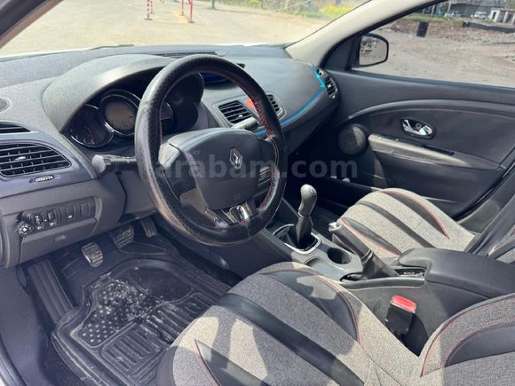 Sahibinden Renault Fluence 1.6 Touch 2015 Model