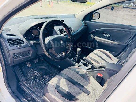 Sahibinden Renault Fluence 1.6 Touch 2015 Model
