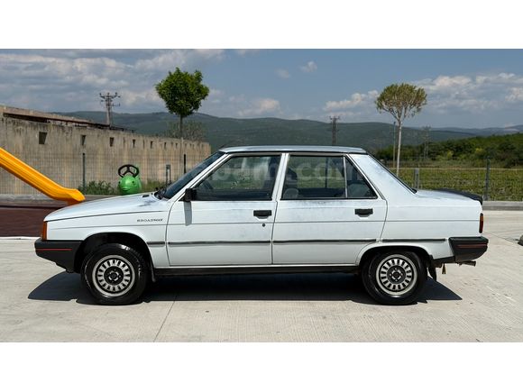 1992 MODEL TERTEMİZ RENAULT BROADWAY EMSALSİZ 247 BİN KM