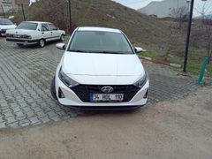 Sahibinden Hyundai i20 1.4 MPI Jump 2023 Model Beyaz