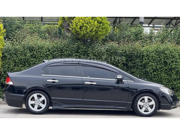 F.Y AUTO'DAN / '' DEĞİŞENSİZ '' / 2010 MODEL / HONDA CIVIC FD6