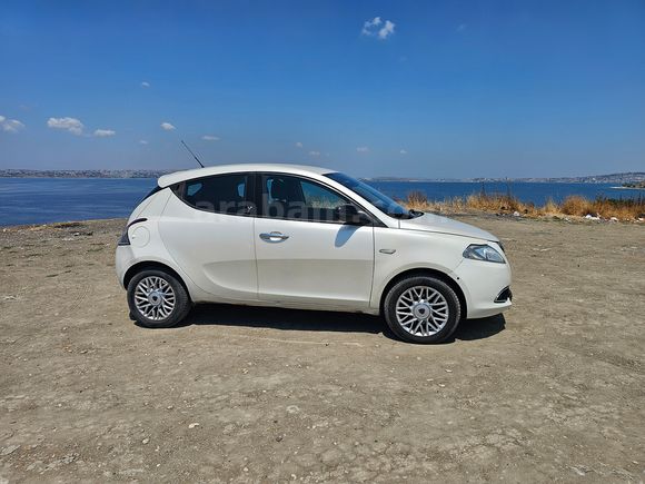 Yeni Sürücüler İçin | LANCIA Ypsilon 2013 | OTOMATİK 168 Bin KM